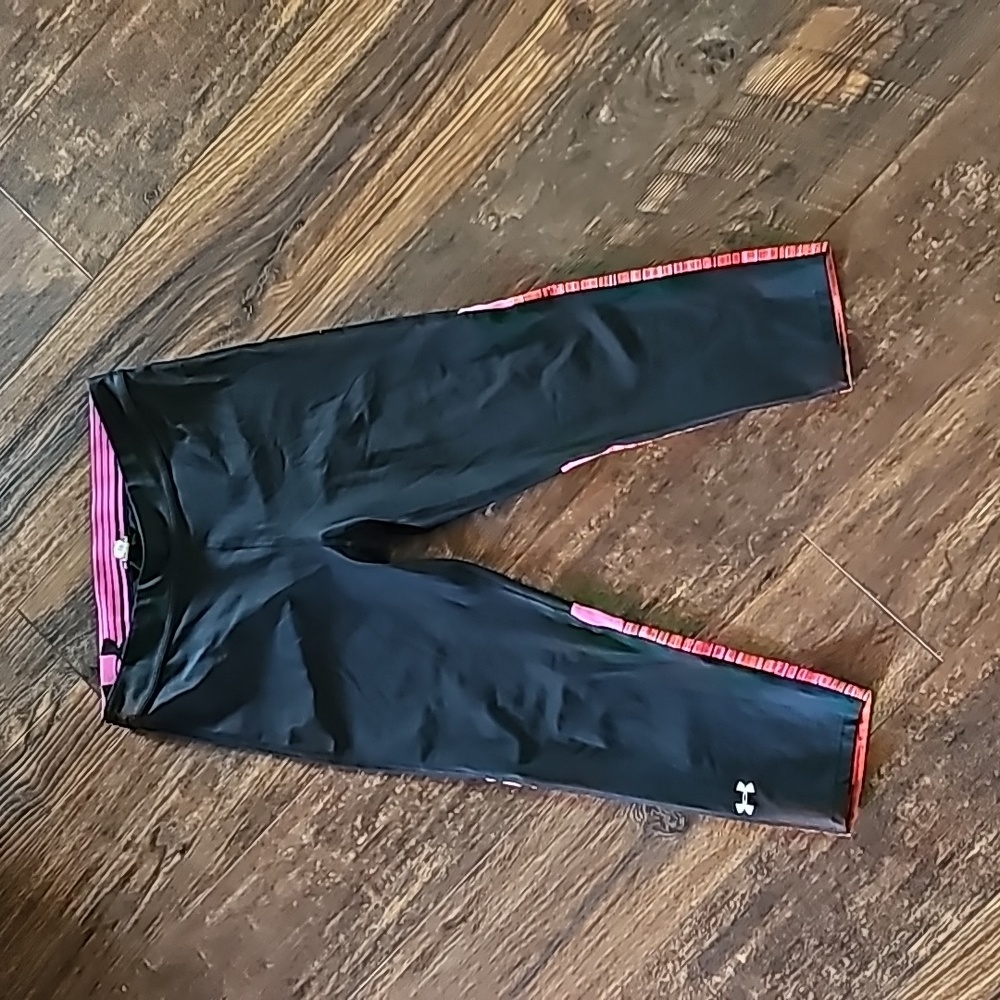 Womens UA Capri